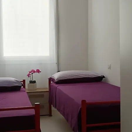 Gigi House -appartamento Piazza Mazzini- 200m Dal Mare Appartamento